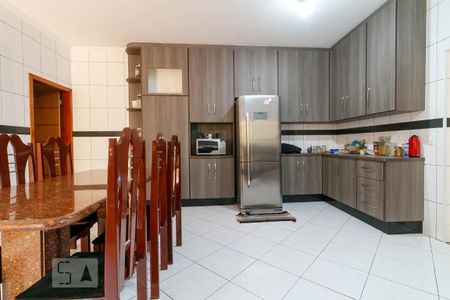 Casa à venda com 250m², 4 quartos e 3 vagasCozinha