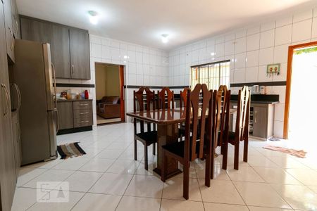 Casa à venda com 250m², 4 quartos e 3 vagasCozinha