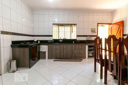 Casa à venda com 250m², 4 quartos e 3 vagasCozinha