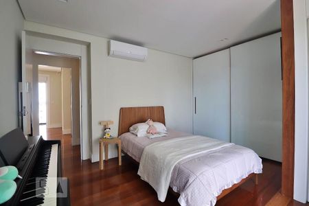 Apartamento à venda com 227m², 3 quartos e 4 vagasSuíte 3