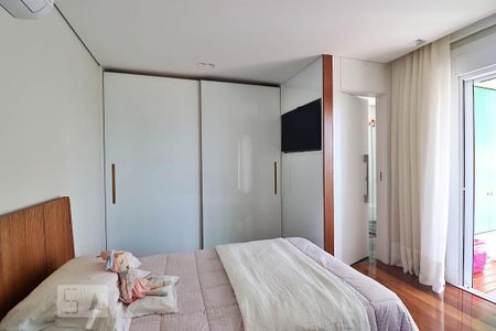Apartamento à venda com 227m², 3 quartos e 4 vagasSuíte 3