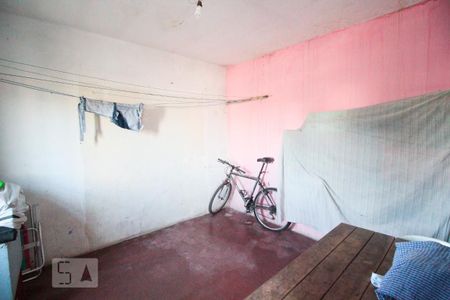 Casa à venda com 315m², 3 quartos e 4 vagas Casa à venda com 315m², 3 quartos e 4 vagasQuarto 4