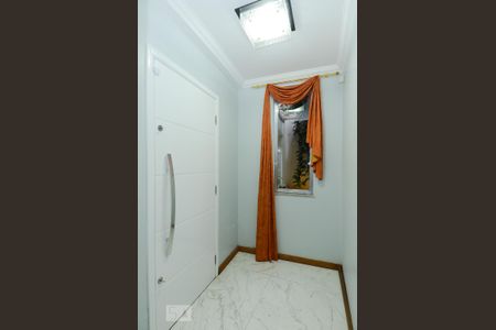 Casa à venda com 411m², 5 quartos e 8 vagasEntrada da Sala