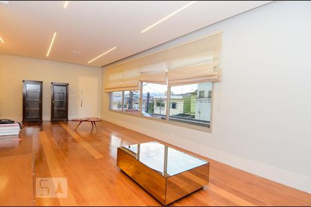 Sala de casa à venda com 5 quartos, 411m² em Vila Augusta, Guarulhos