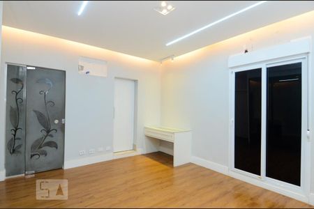 Casa à venda com 411m², 5 quartos e 8 vagasQuarto 3 - Suíte