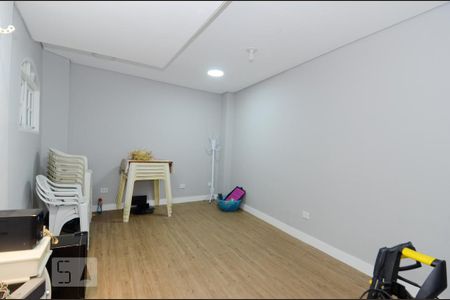 Casa à venda com 411m², 5 quartos e 8 vagasQuarto de Serviço