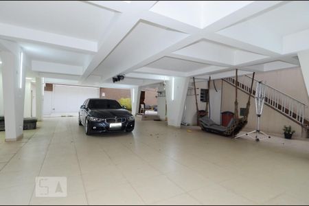 Casa à venda com 411m², 5 quartos e 8 vagasGaragem
