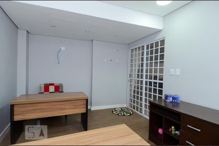 Casa à venda com 411m², 5 quartos e 8 vagasEscritório