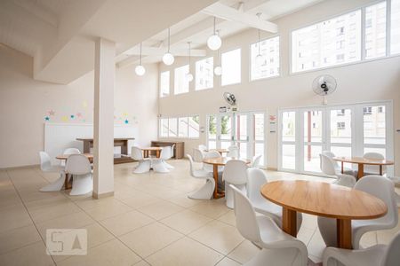 Apartamento para alugar com 46m², 2 quartos e 1 vagaÁrea comum - Salão de festas