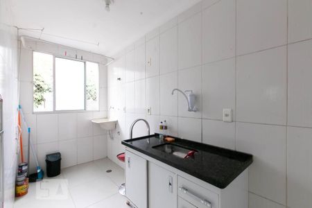 Apartamento à venda com 42m², 2 quartos e sem vaga Apartamento à venda com 42m², 2 quartos e sem vagaCozinha e Área de Serviço