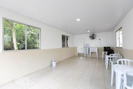 Apartamento à venda com 42m², 2 quartos e sem vaga Apartamento à venda com 42m², 2 quartos e sem vagaSalao de Festa