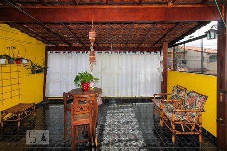 Casa à venda com 230m², 3 quartos e 3 vagasvaranda