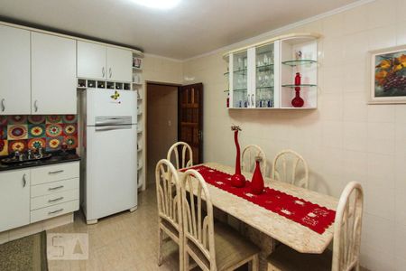 Casa à venda com 230m², 3 quartos e 3 vagasCozinha