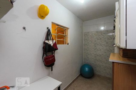 Casa à venda com 230m², 3 quartos e 3 vagasQuarto de Serviço