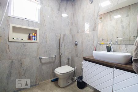 Banheiro de casa à venda com 3 quartos, 114m² em Conjunto Habitacional Marechal Mascarenhas de Morais, São Paulo