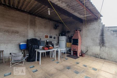 Casa à venda com 114m², 3 quartos e 2 vagas Casa à venda com 114m², 3 quartos e 2 vagasVaranda gourmet