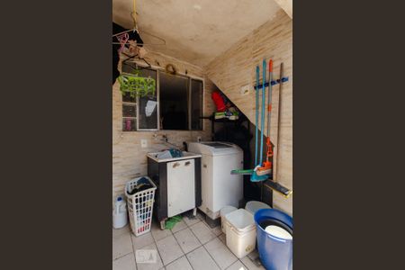 Casa à venda com 114m², 3 quartos e 2 vagas Casa à venda com 114m², 3 quartos e 2 vagasÁrea de serviço