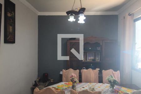 Sala de Estar de casa à venda com 5 quartos, 196m² em São João Batista (venda Nova), Belo Horizonte