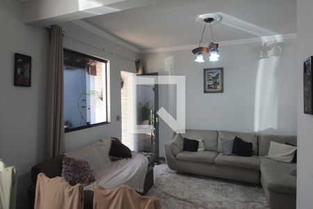 Sala de Estar de casa à venda com 5 quartos, 196m² em São João Batista (venda Nova), Belo Horizonte