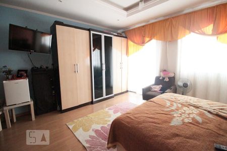 Casa para alugar com 240m², 2 quartos e 2 vagasSuite