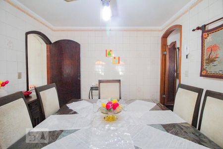 Casa à venda com 150m², 3 quartos e 3 vagascopa