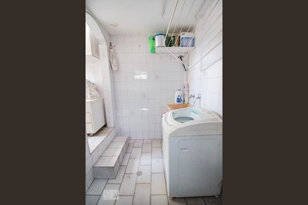 Casa à venda com 150m², 3 quartos e 3 vagasarea de serviço