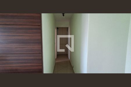 Corredor de apartamento para alugar com 2 quartos, 79m² em Vila Palmares, Santo André