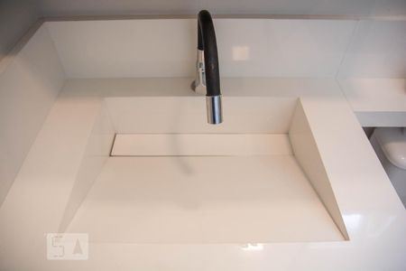 Apartamento à venda com 72m², 2 quartos e 2 vagasBanheiro da Suíte