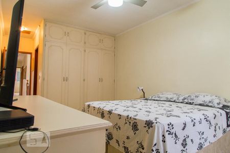 Casa à venda com 330m², 3 quartos e 2 vagasSuíte