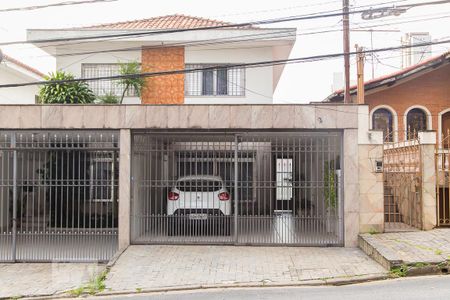 Casa à venda com 330m², 3 quartos e 2 vagasFachada