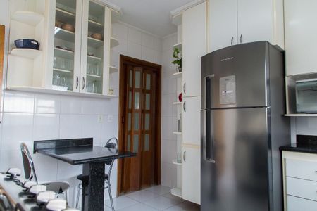 Casa à venda com 330m², 3 quartos e 2 vagasCozinha