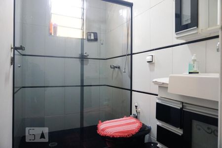 Casa à venda com 154m², 3 quartos e 4 vagasBanheiro Social