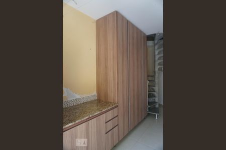 Casa à venda com 154m², 3 quartos e 4 vagasChurrasqueira