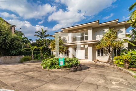 Casa de condomínio à venda com 1054m², 4 quartos e 5 vagasFachada