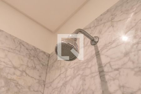 Casa de condomínio à venda com 1054m², 4 quartos e 5 vagasDetalhe do Banheiro da Suíte 1