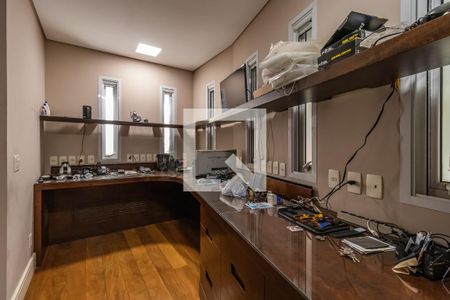 Casa de condomínio à venda com 1054m², 4 quartos e 5 vagasEscritório