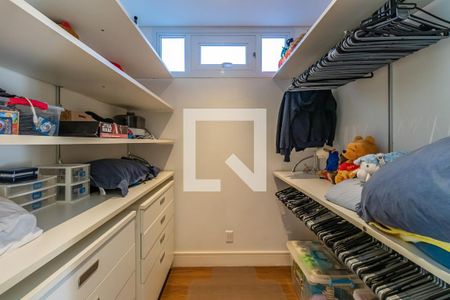 Casa de condomínio à venda com 1054m², 4 quartos e 5 vagasCloset da Suíte 3