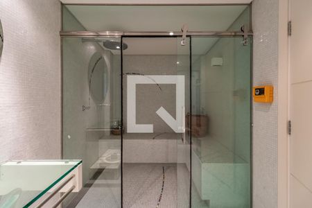 Casa de condomínio à venda com 1054m², 4 quartos e 5 vagasBanheiro da Piscina