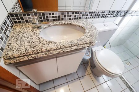 Apartamento para alugar com 78m², 3 quartos e 1 vaga Apartamento para alugar com 78m², 3 quartos e 1 vagaBanheiro da suíte