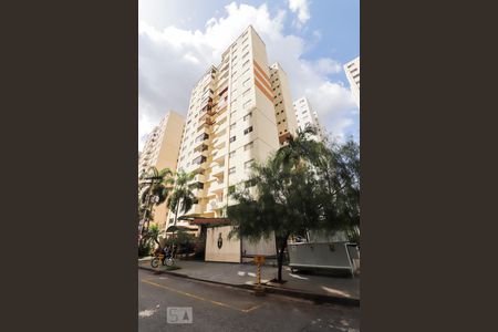 Apartamento para alugar com 78m², 3 quartos e 1 vaga Apartamento para alugar com 78m², 3 quartos e 1 vagaFachada