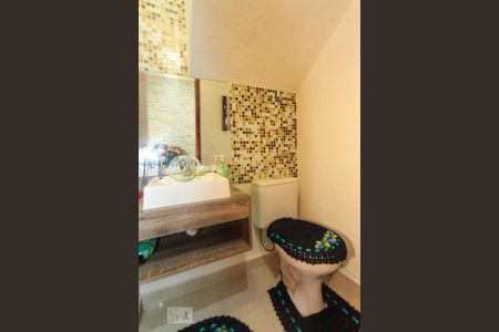 Casa à venda com 132m², 3 quartos e 2 vagasLavabo