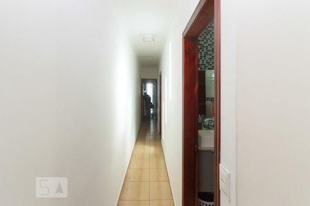 Casa à venda com 132m², 3 quartos e 2 vagasCorredor
