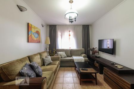 Sala  de casa para alugar com 4 quartos, 330m² em Jardim Textil, São Paulo
