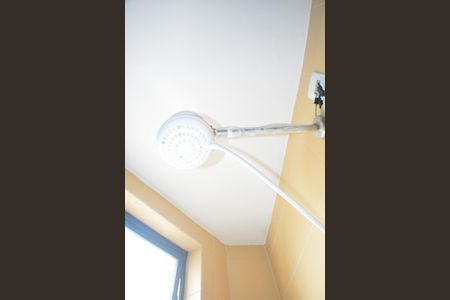 Banheiro de apartamento para alugar com 1 quarto, 49m² em Parque Bela Vista, Salvador