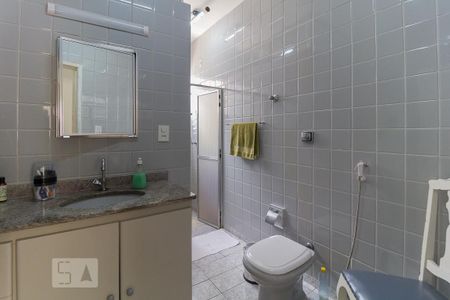 Casa para alugar com 296m², 3 quartos e 4 vagasBanheiro