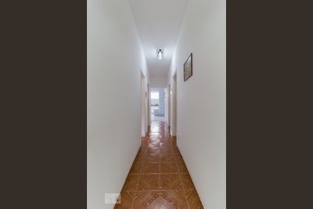 Casa para alugar com 296m², 3 quartos e 4 vagasCorredor