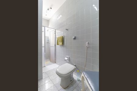 Casa para alugar com 296m², 3 quartos e 4 vagasBanheiro