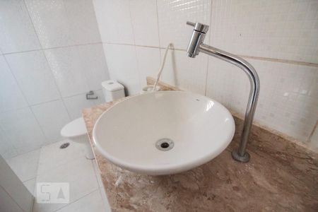 banheiro suite quarto 1 de casa à venda com 3 quartos, 120m² em Parada Inglesa, São Paulo