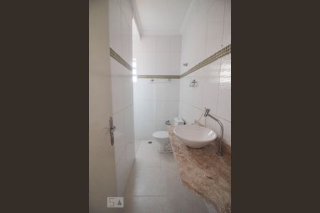 banheiro suite quarto 1 de casa à venda com 3 quartos, 120m² em Parada Inglesa, São Paulo