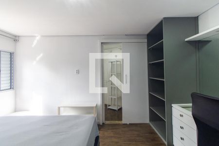 Casa à venda com 310m², 3 quartos e 2 vagasSuíte